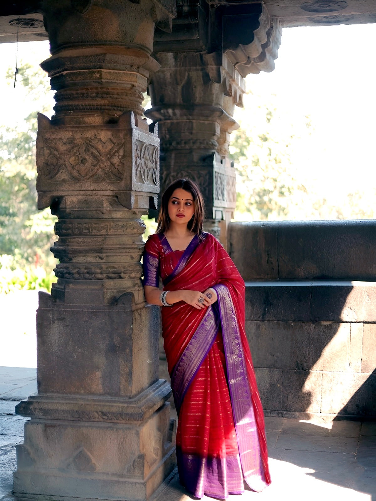 Light on the body, elegant in style  A crepe stripe weaving saree made for everyday comfort ✨