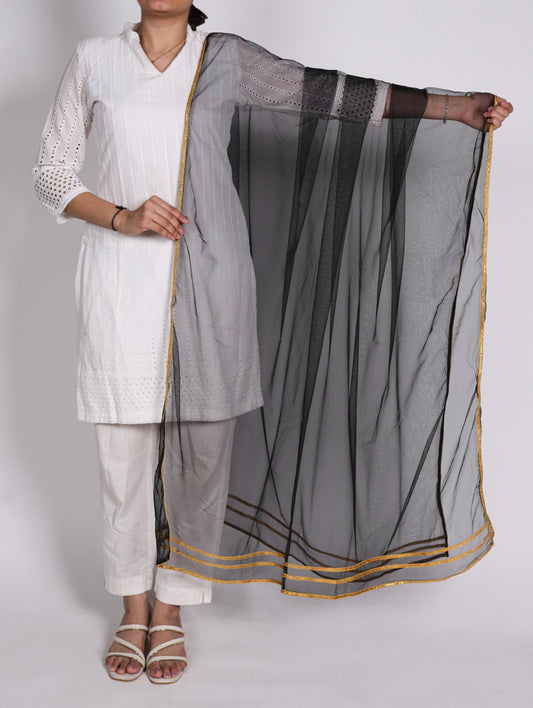 Grace enhanced with a delicate net dupatta. 💫