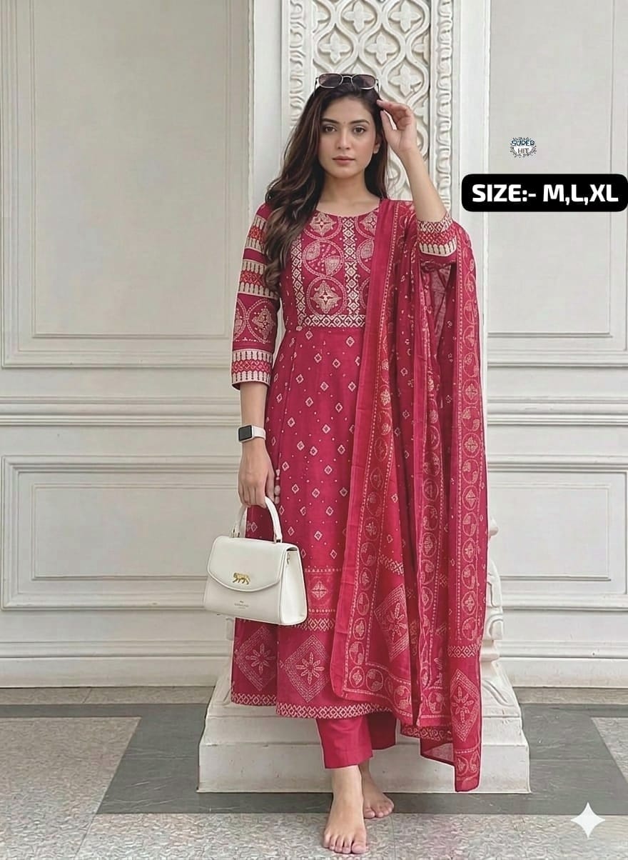 🍁Anarkali kurta set For a festive gathering, you’ll can opt for our Tier pattern with beutiful work on yoke Anarkali kurti Set