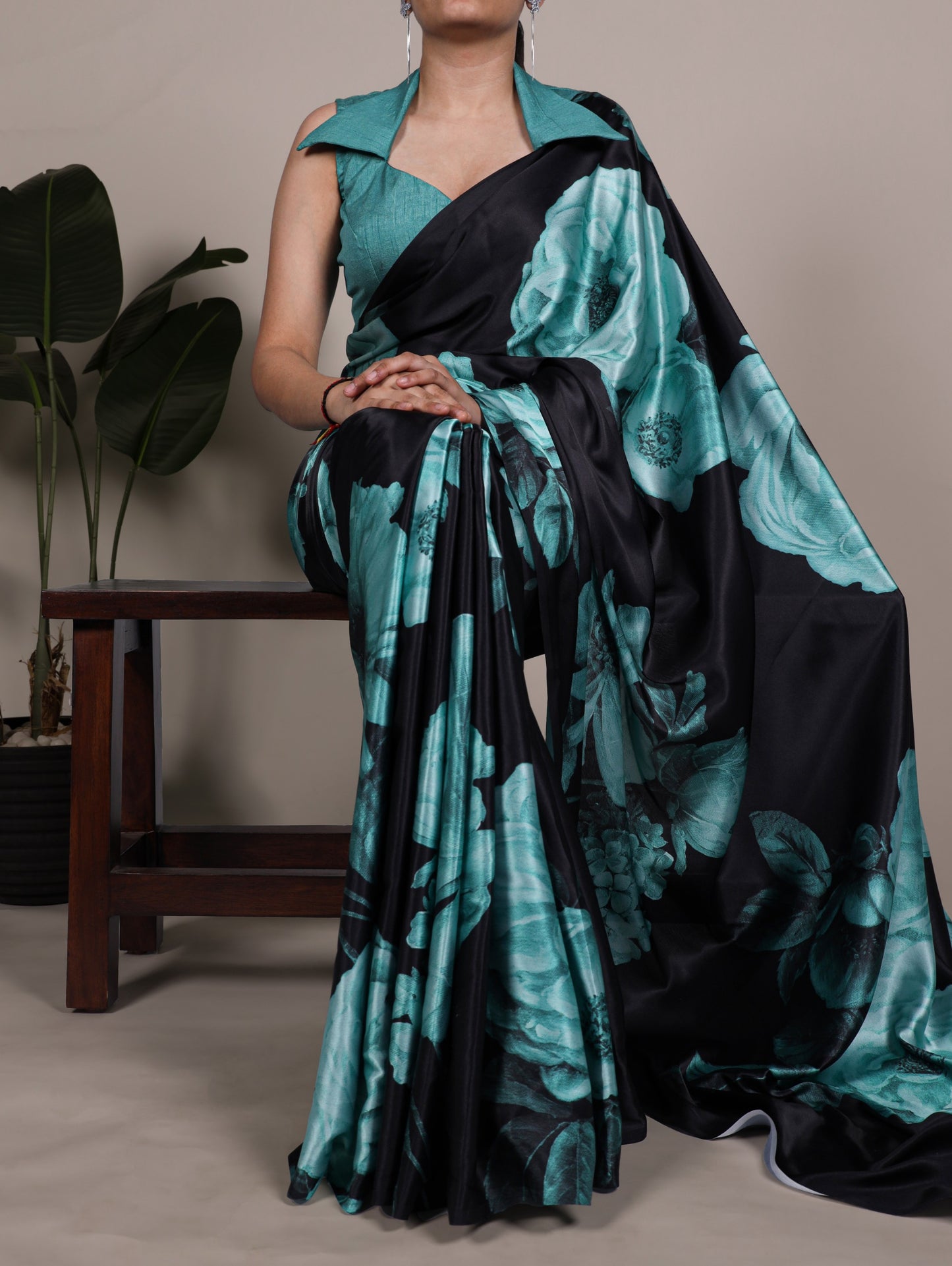 A saree that blends floral charm with satin smoothness 🥀