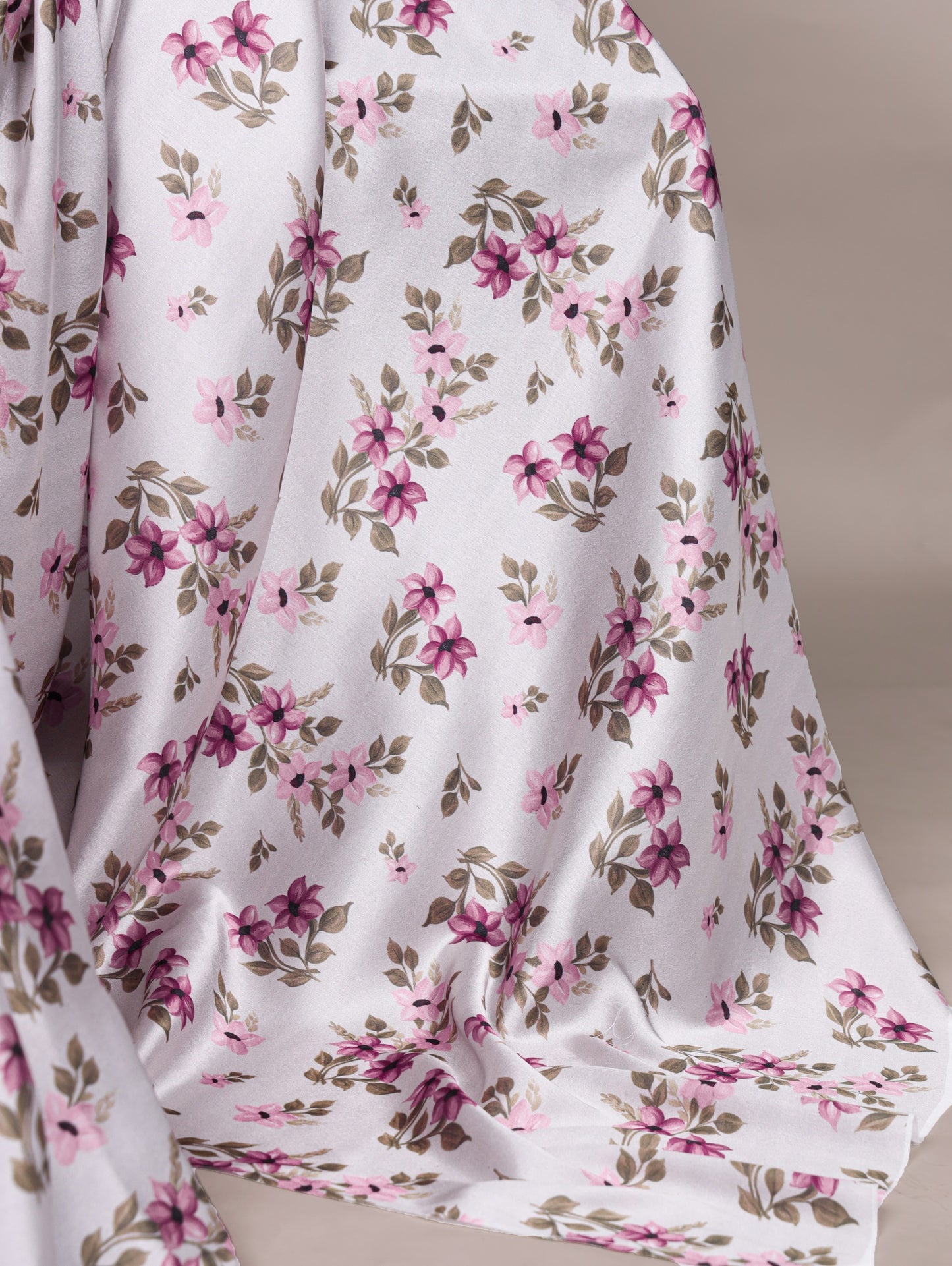 A saree that blends floral charm with satin smoothness 🥀
