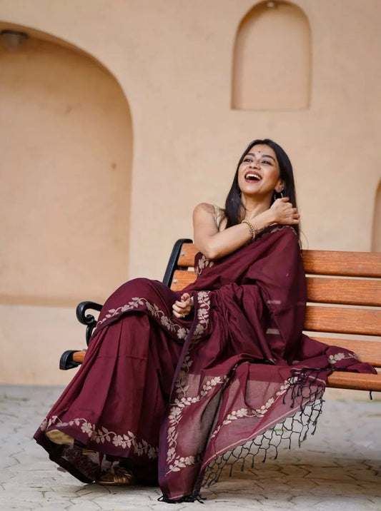 Women's Linen Cotton Saree Catalog Set in Assorted Colors with Floral Digital Print Border