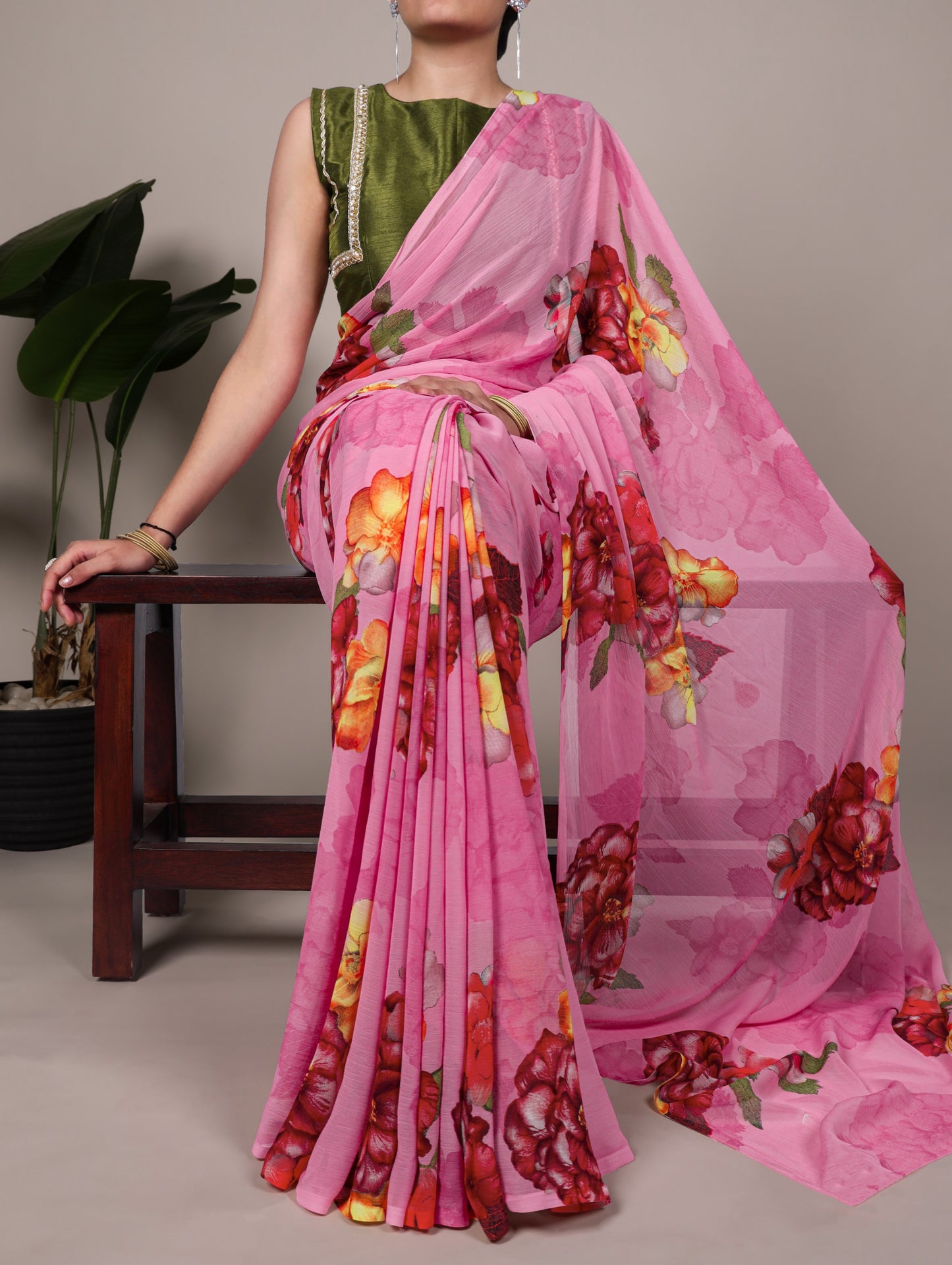 A perfect blend of lightness and beauty, this saree blooms with every step you take 🌻