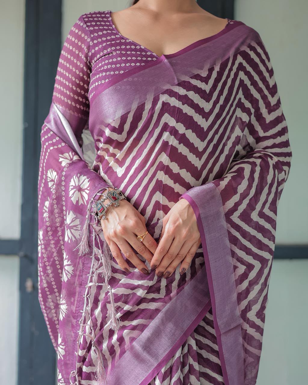Women's Linen Cotton Saree in Purple with Silver Weaving and Zigzag Digital Print