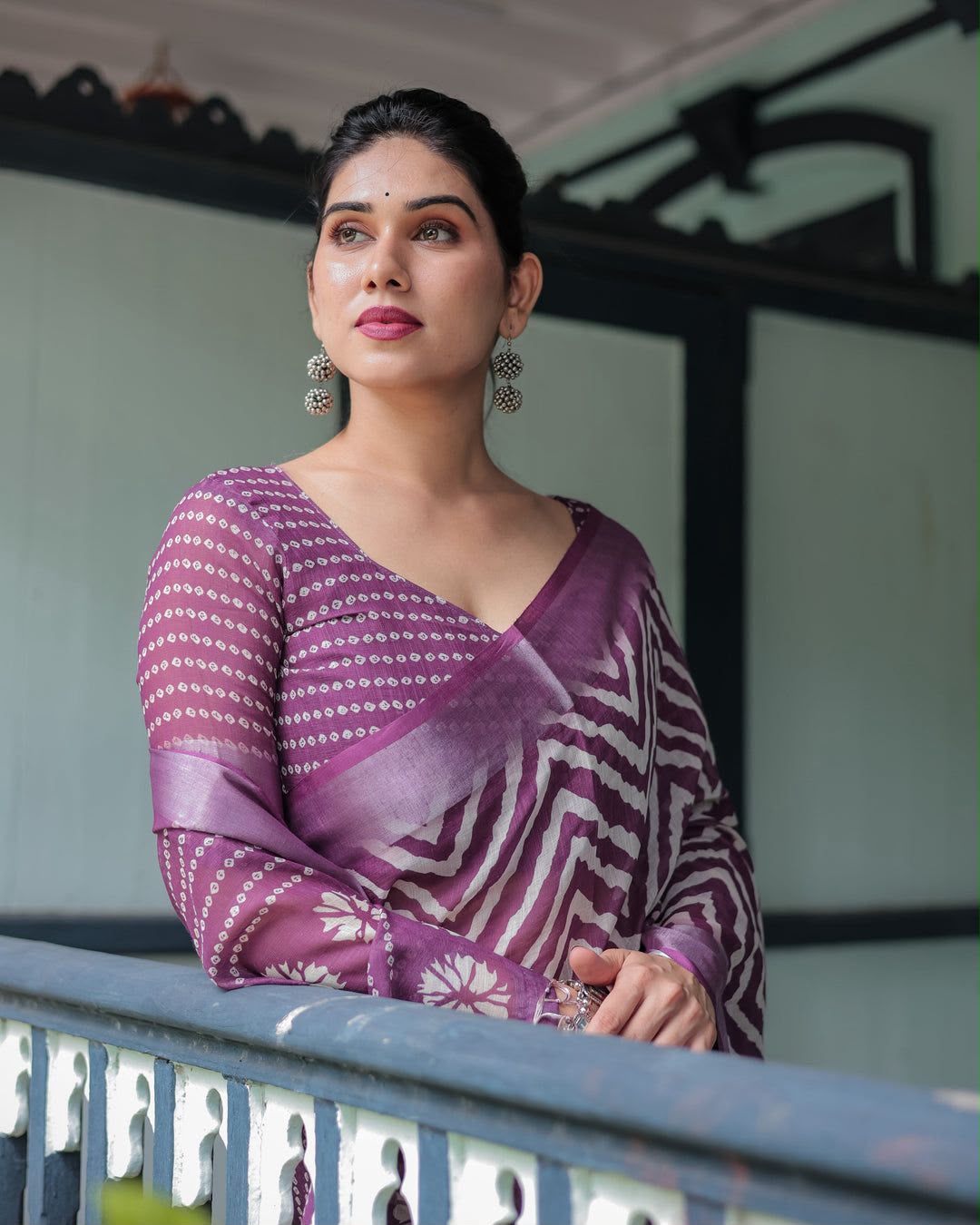 Women's Linen Cotton Saree in Purple with Silver Weaving and Zigzag Digital Print