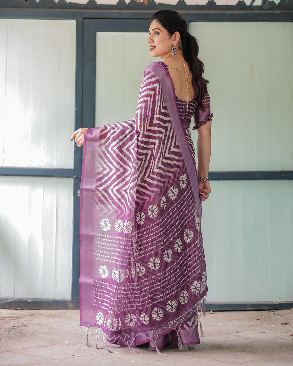 Women's Linen Cotton Saree in Purple with Silver Weaving and Zigzag Digital Print