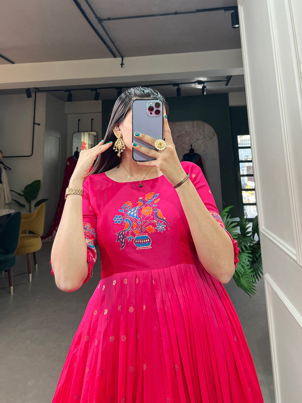Woven with threads of tradition and dreams, the Jacquard silk Paithani dress embodies timeless elegance 🌸