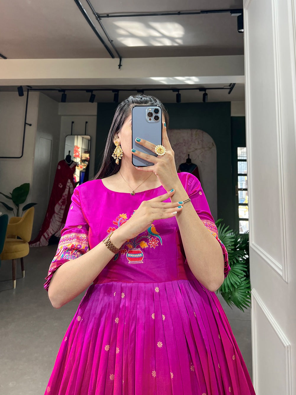 Woven with threads of tradition and dreams, the Jacquard silk Paithani dress embodies timeless elegance 🌸