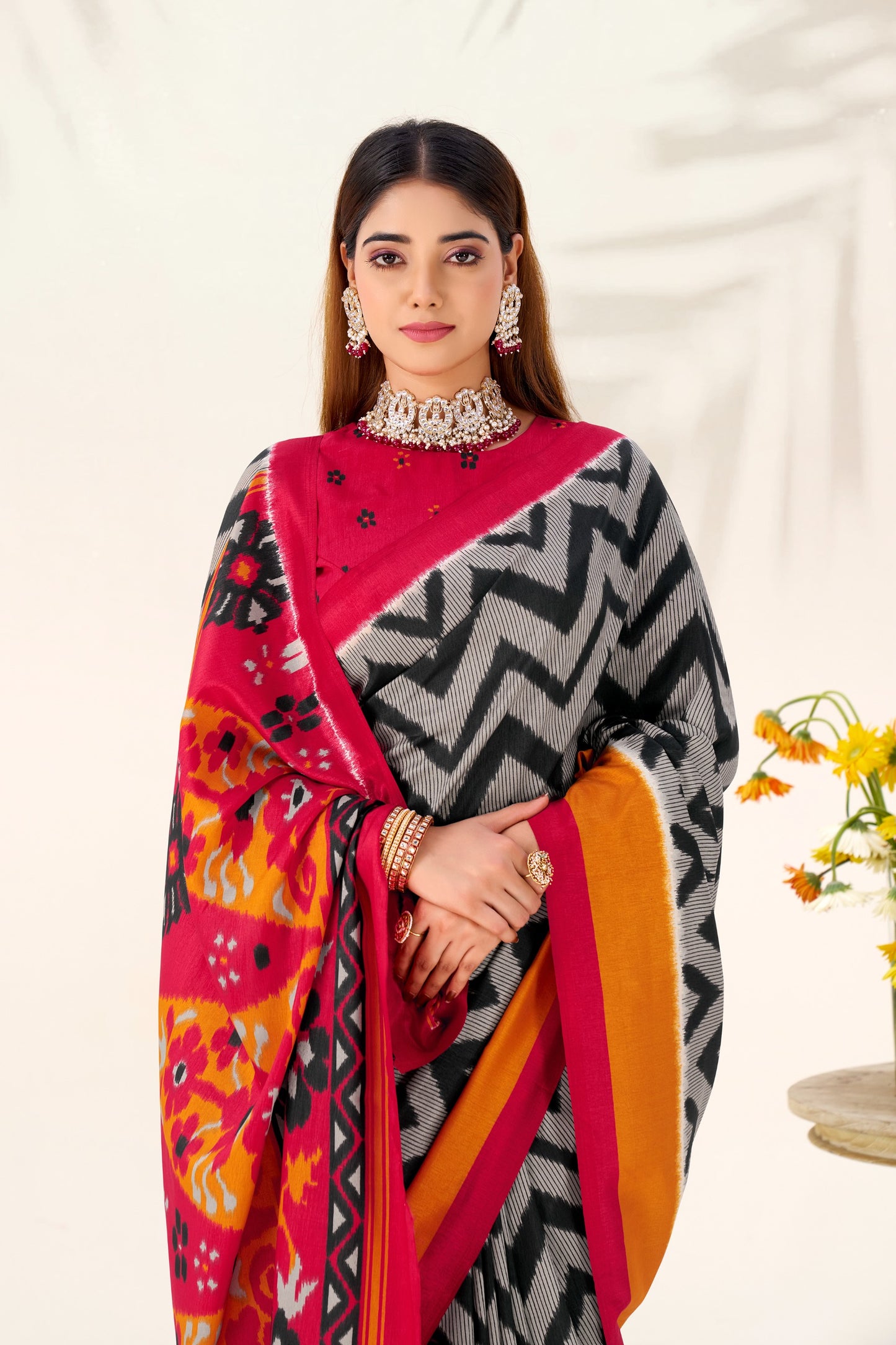 Zigzag weaves, tasar silk, and a drape that makes every moment elegant 🪸
