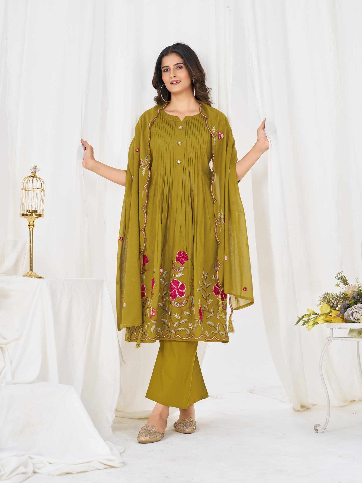 Elegant Pleated Anarkali Kurta Set with Floral Embroidery and Sheer Dupatta