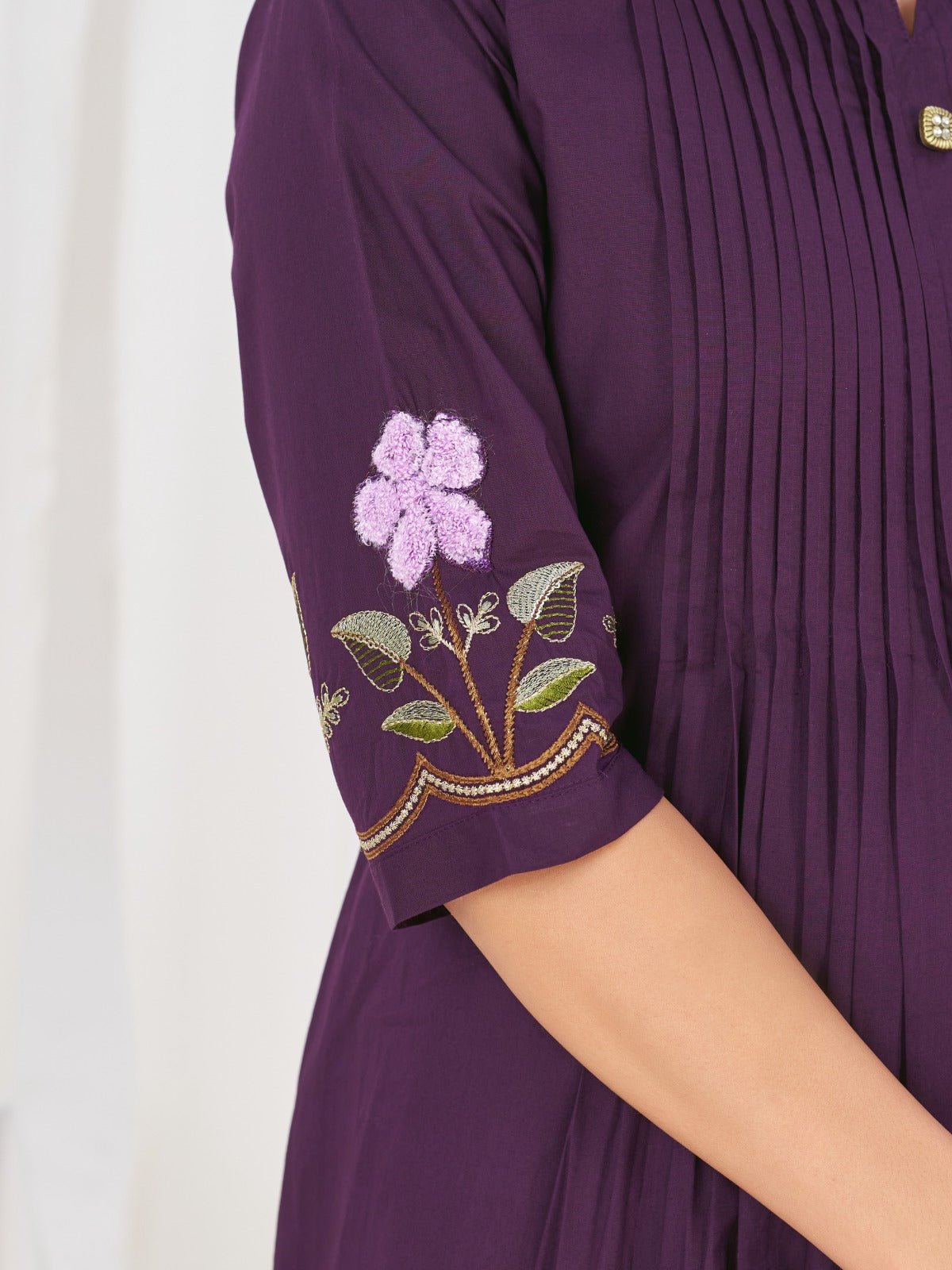Elegant Pleated Anarkali Kurta Set with Floral Embroidery and Sheer Dupatta
