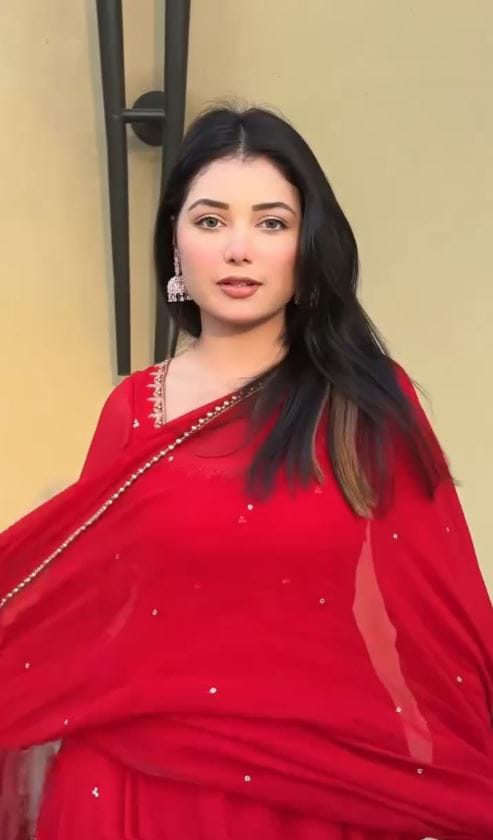 Women's Gown Set in Red Georgette with Bead Embroidery Buti Work
