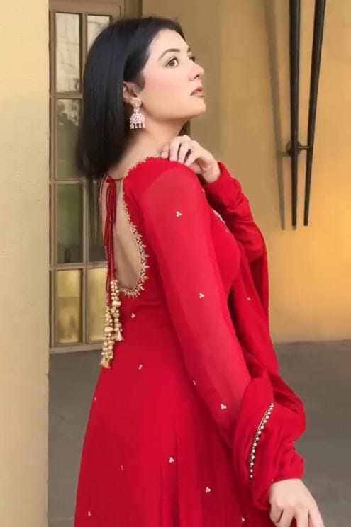 Women's Gown Set in Red Georgette with Bead Embroidery Buti Work