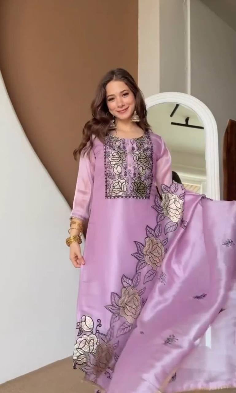 Women's Floral Embroidered Organza Kurta Pant Set with Dupatta