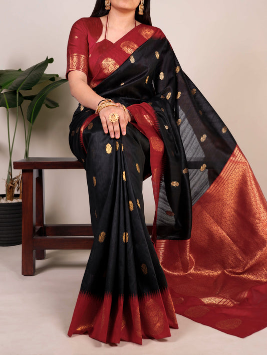 The smooth poly cotton fabric paired with beautiful zari weaving makes this saree a graceful choice for festive and ethnic occasions