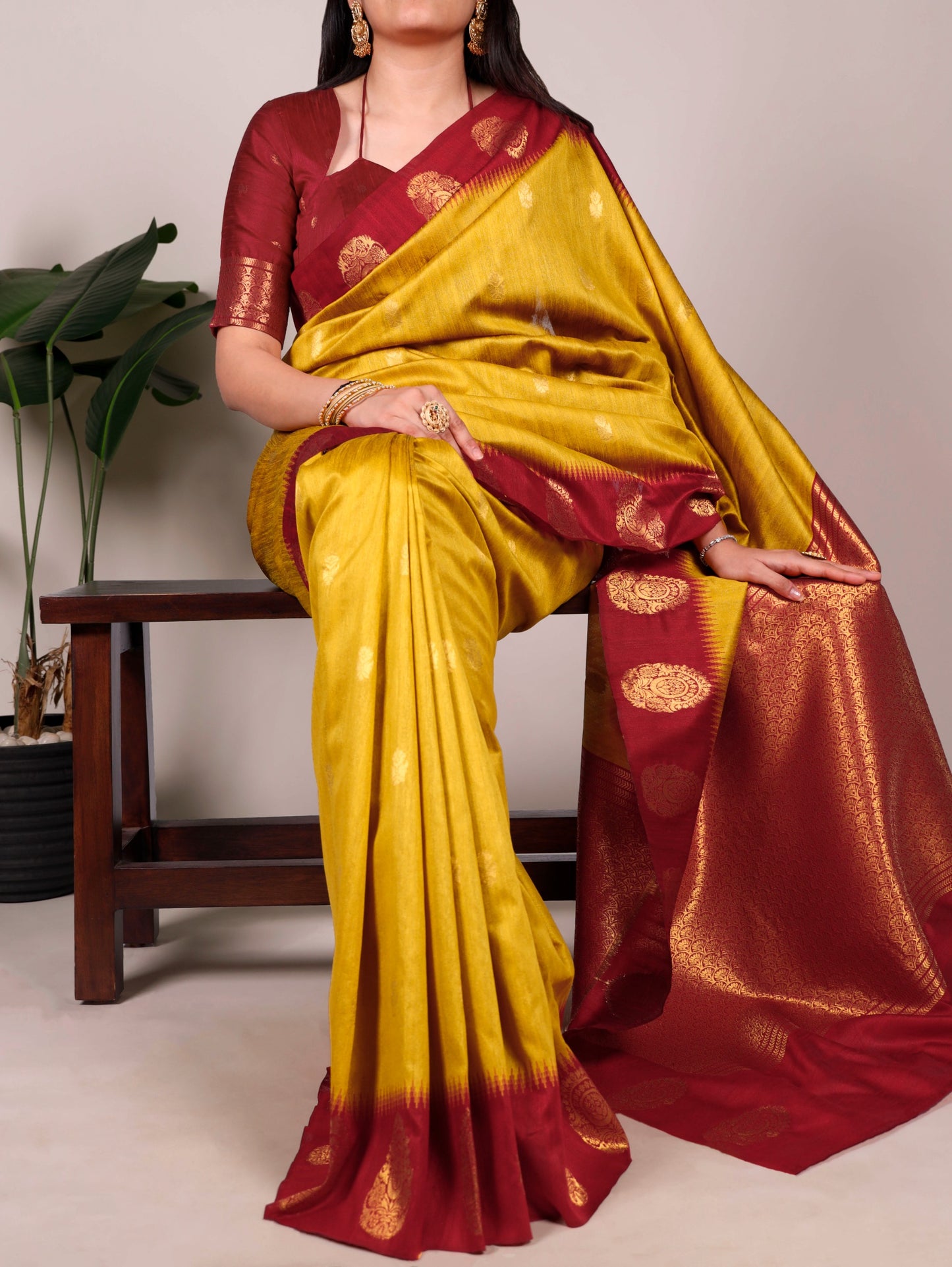 The smooth poly cotton fabric paired with beautiful zari weaving makes this saree a graceful choice for festive and ethnic occasions