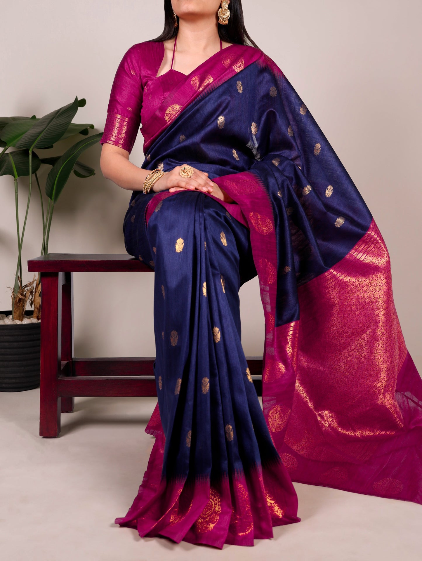 The smooth poly cotton fabric paired with beautiful zari weaving makes this saree a graceful choice for festive and ethnic occasions