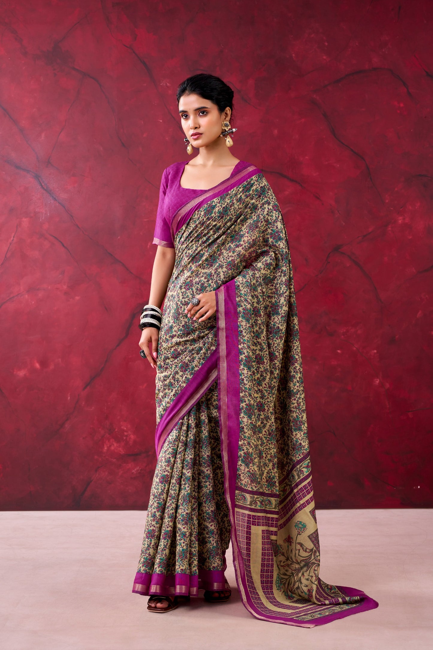 Where tradition meets comfort—this Chanderi cotton saree is all about lightweight luxury and lasting style