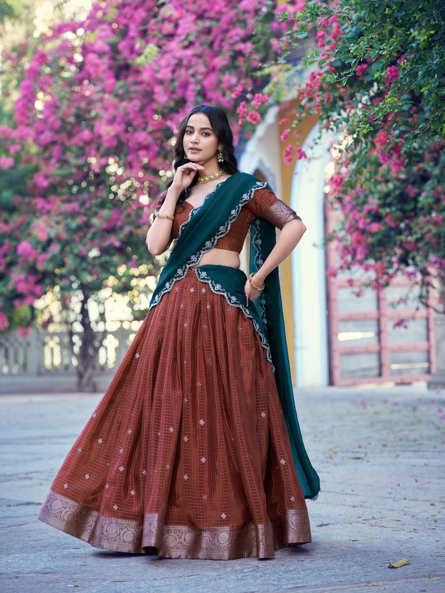 Make your Onam celebrations even more special with the elegance of Chinon Checks.