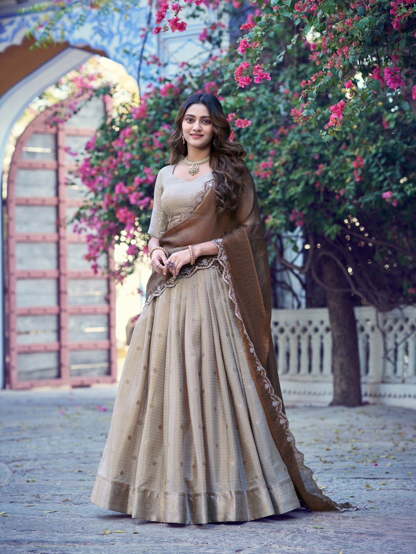 Make your Onam celebrations even more special with the elegance of Chinon Checks.
