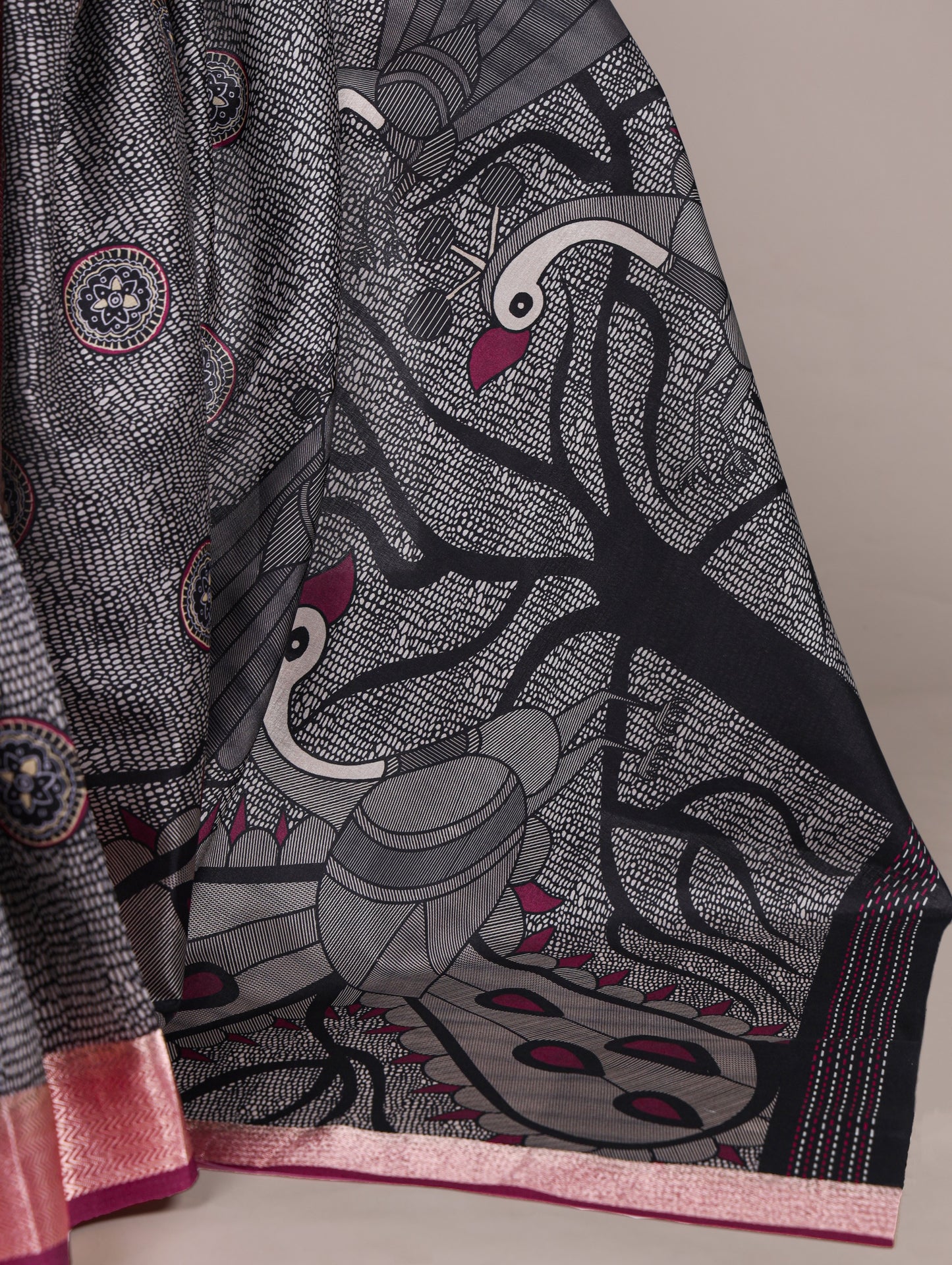 Experience the natural charm of pure Tasar silk, known for its rich texture and graceful fall 🍁