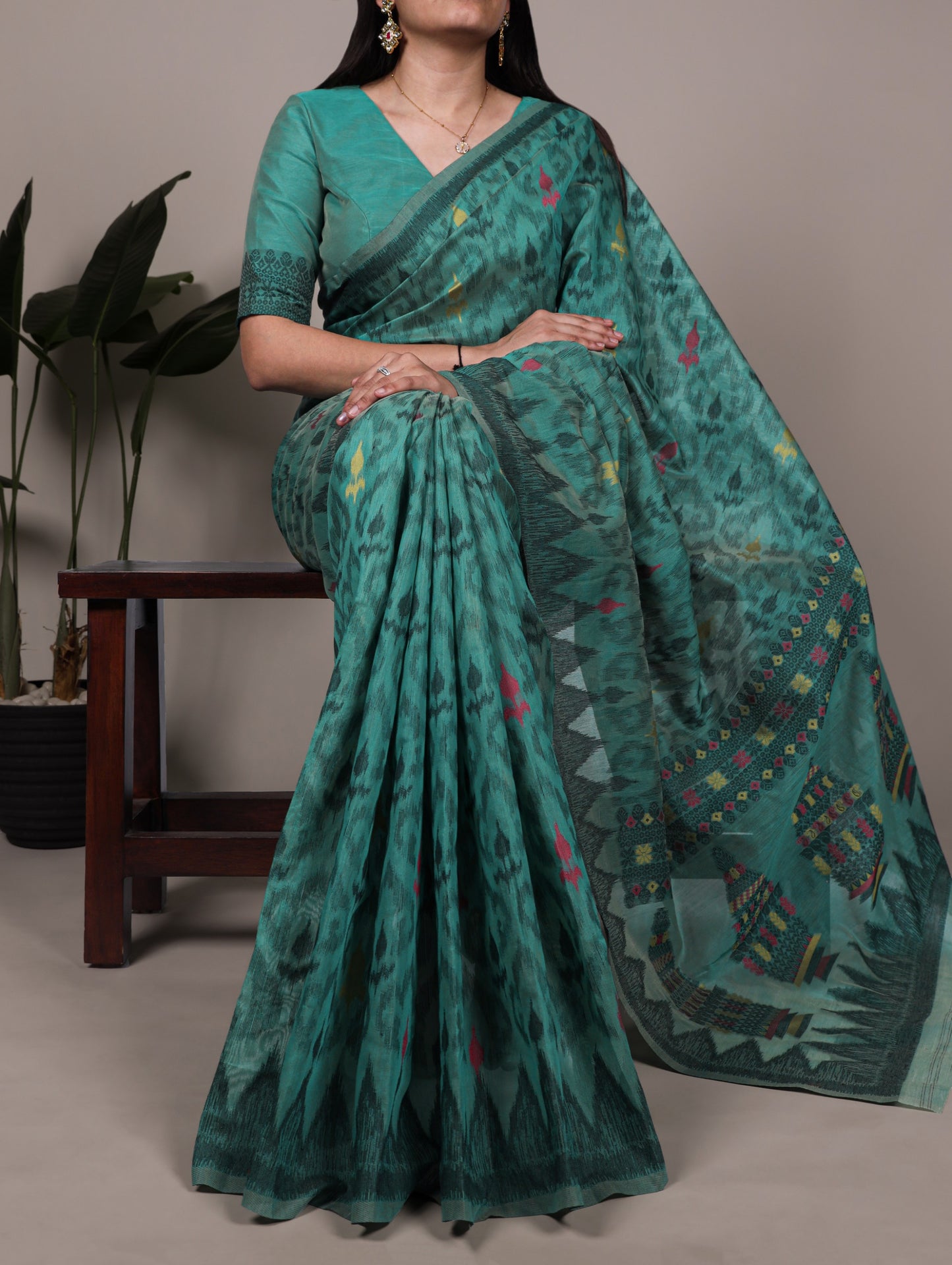 Comfort meets style in this soft Poly Cotton printed saree—perfect for your everyday elegance. 🍂