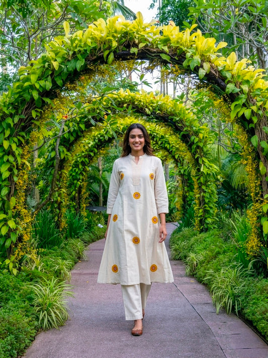 Women's A-Line Kurta Palazzo Set in Off White Natural Cotton with Thread Embroidery