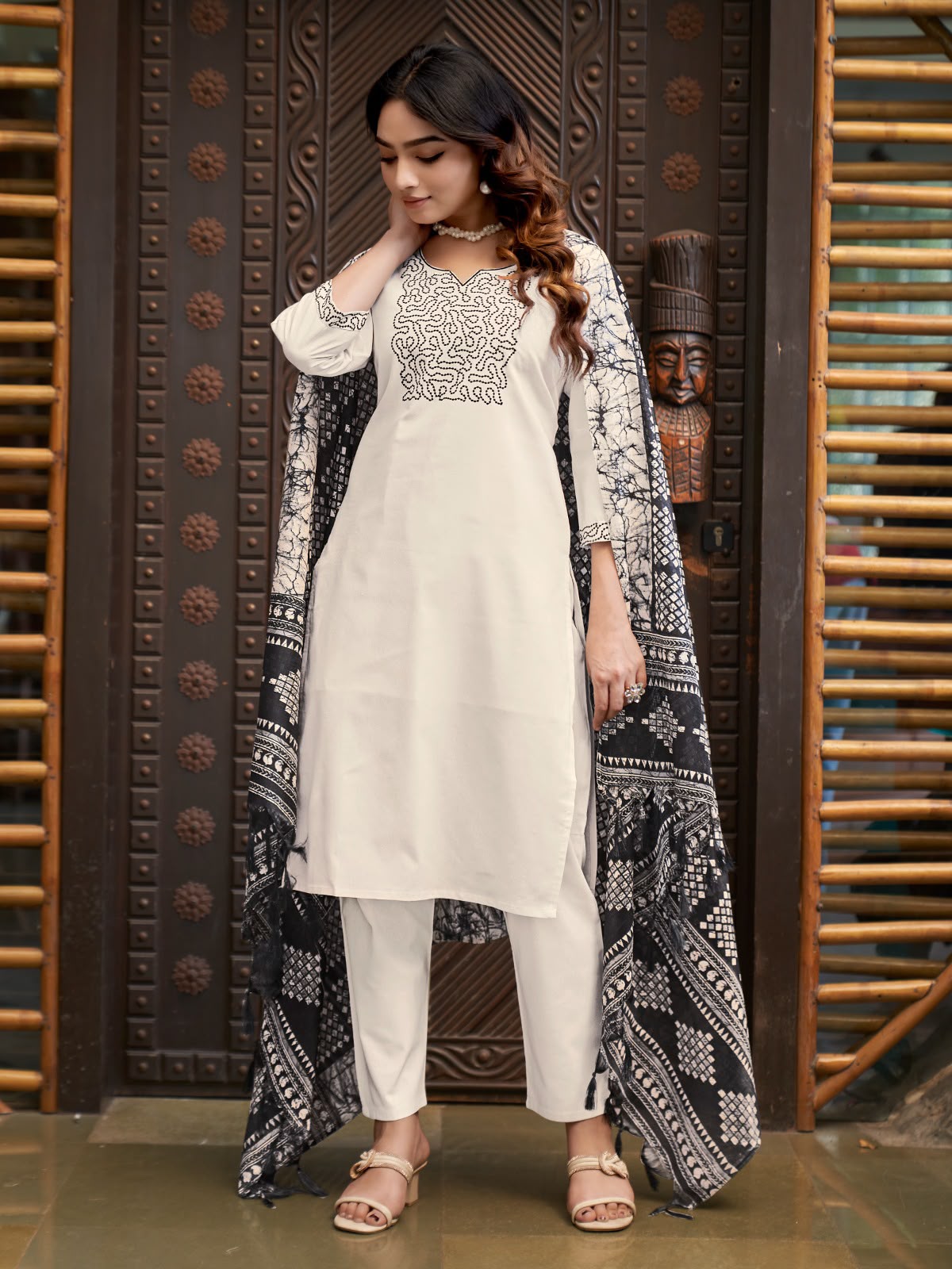 Women's Kurti Pant Dupatta Set in Ivory Khadi Cotton with Embroidery