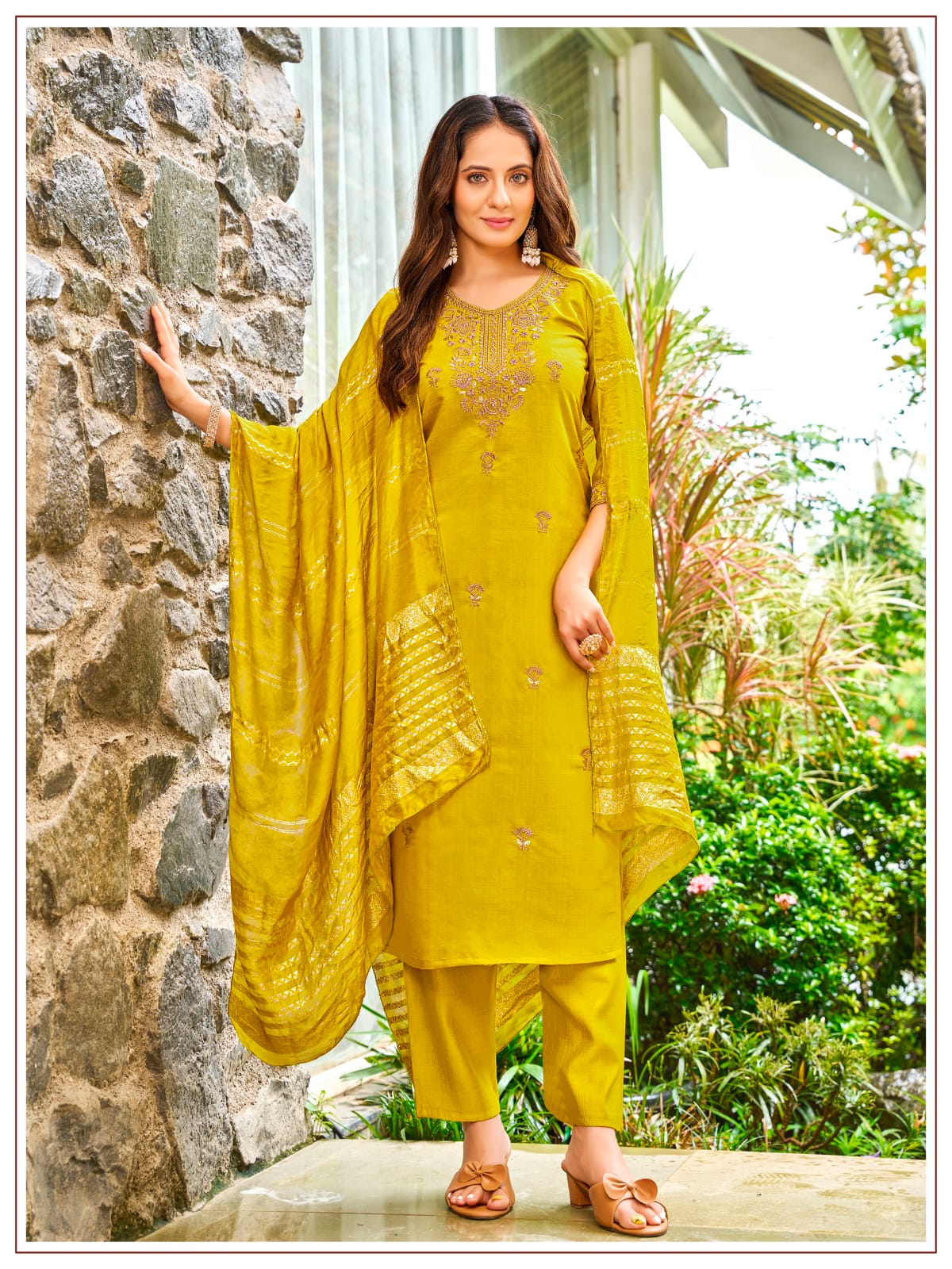 Women's Kurta Pant Dupatta Set in Assorted Colors Vertican Silk with Thread Embroidery