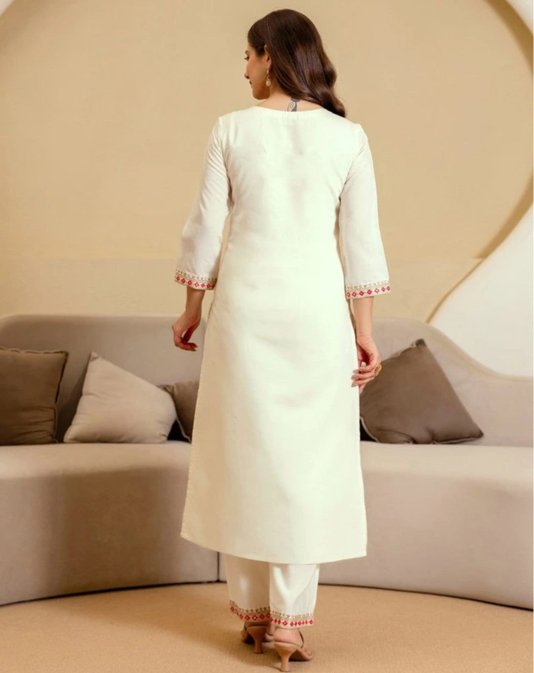 Women's Kurta Set in Ivory Viscose Chanderi with Sequin Embroidery