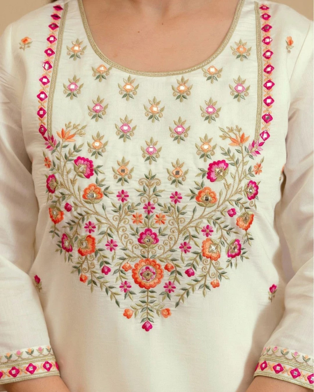 Women's Kurta Set in Ivory Viscose Chanderi with Sequin Embroidery
