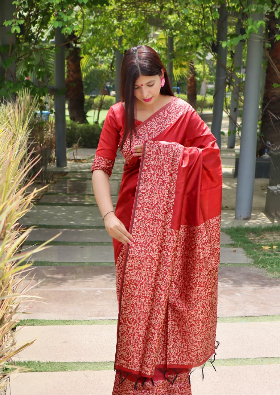 WE ARE COME AGAIN WITH NEW DEMANDING KALAMKARI WEAVING SAREE JUST FOR YOU