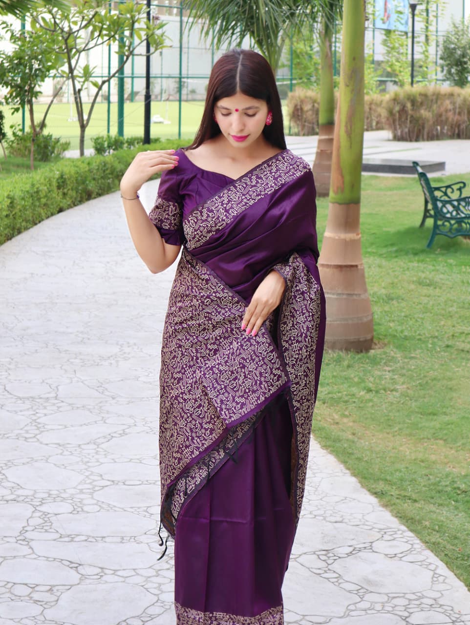 WE ARE COME AGAIN WITH NEW DEMANDING KALAMKARI WEAVING SAREE JUST FOR YOU