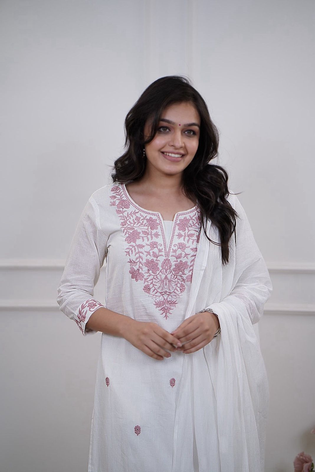 Graceful White Cotton Straight Kurta Pant Set with Delicate Mauve Floral Neckline Embroidery and Matching Lightweight Dupatta