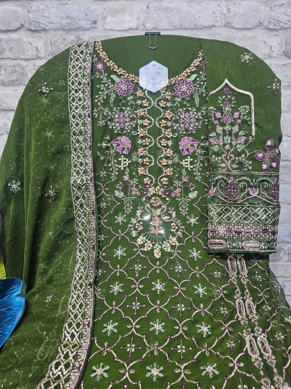 Embroidered Chiffon Pakistani Salwar Kameez Suit Set with Khatli Handwork