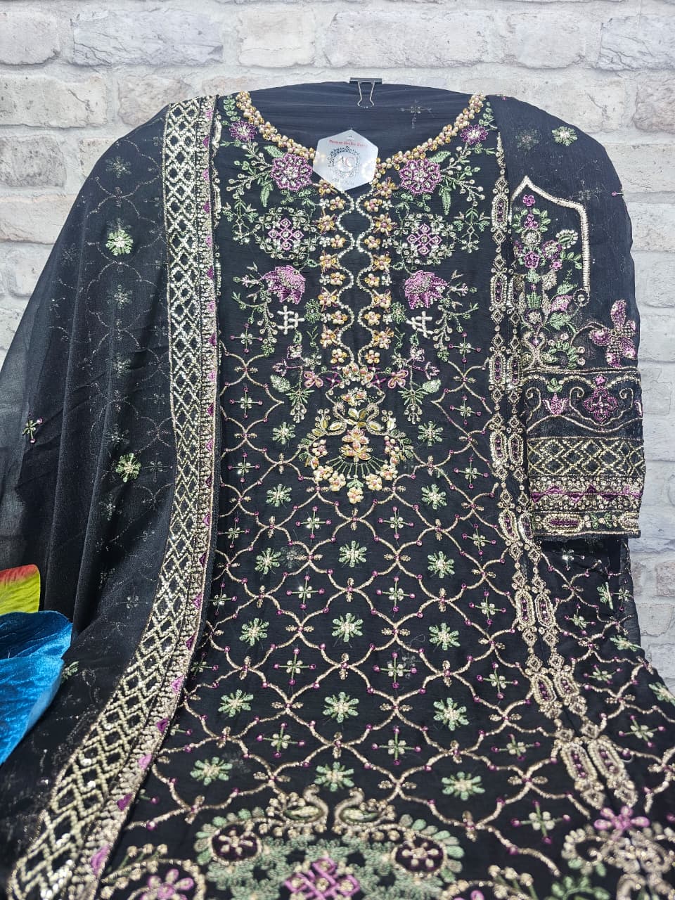 Embroidered Chiffon Pakistani Salwar Kameez Suit Set with Khatli Handwork
