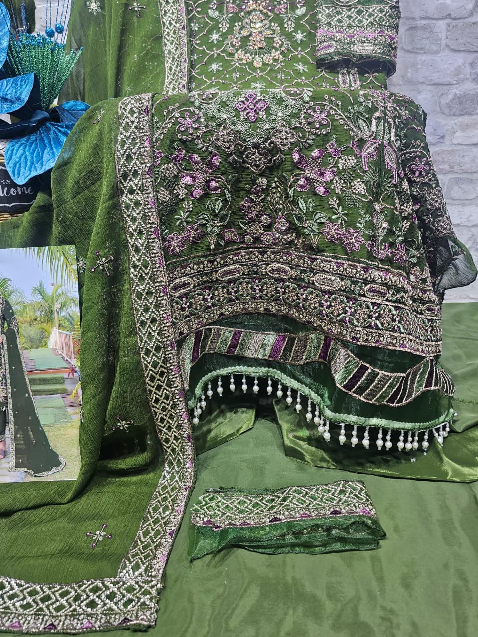 Embroidered Chiffon Pakistani Salwar Kameez Suit Set with Khatli Handwork